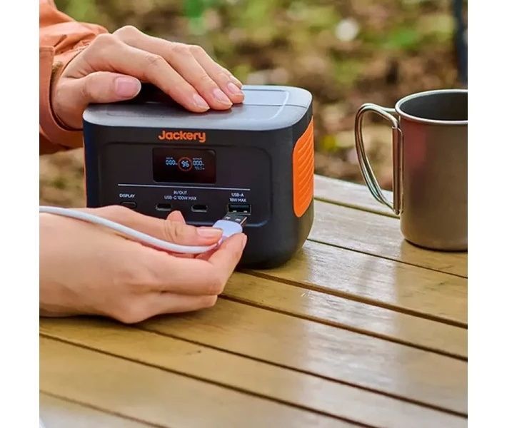 Зарядна станція Jackery Explorer 100 Plus (JE-100A)